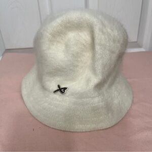 Betmar New York Vintage Angora Bucket Hat in White